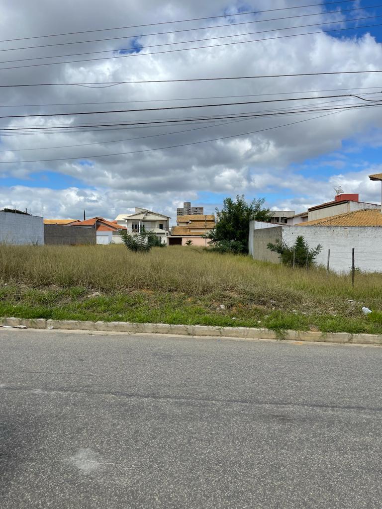 VENDE-SE TERRENO NO ALTO DO CANDEIAS