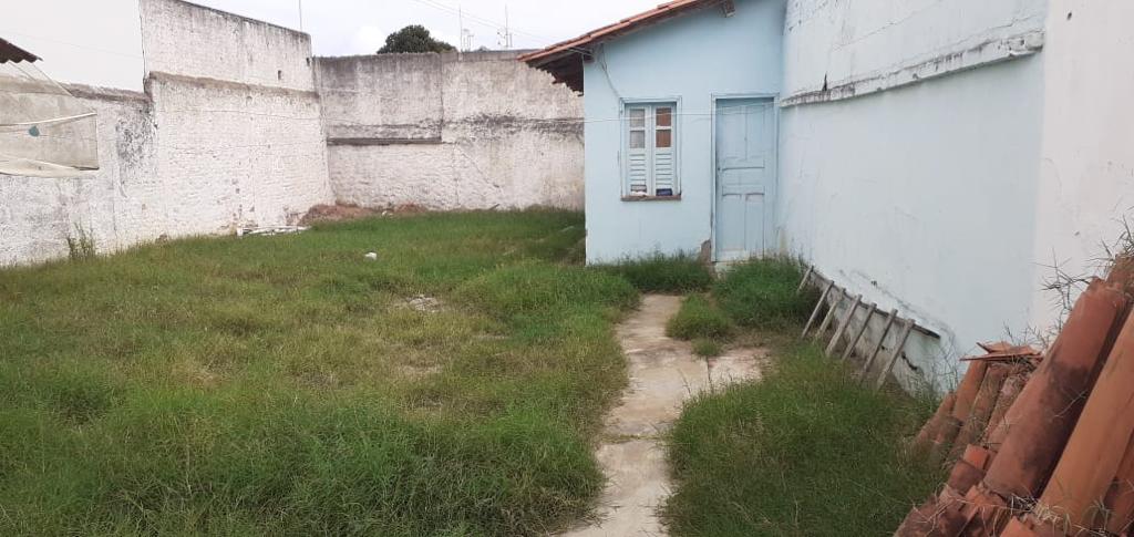 VENDE-SE CASA – TRAVESSA SÁ BARRETO