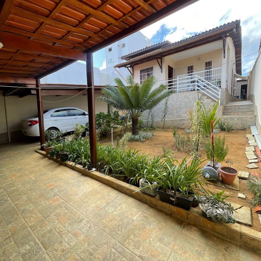 VENDE-SE CASA 3/4 AV. PAULO FILADELFO – BAIRRO CANDEIAS