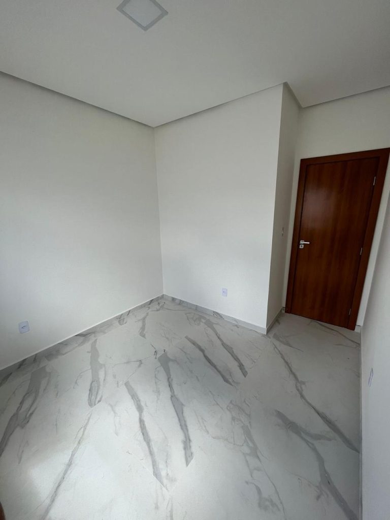 VENDE-SE CASA 3/4 – BAIRRO PRIMAVERA