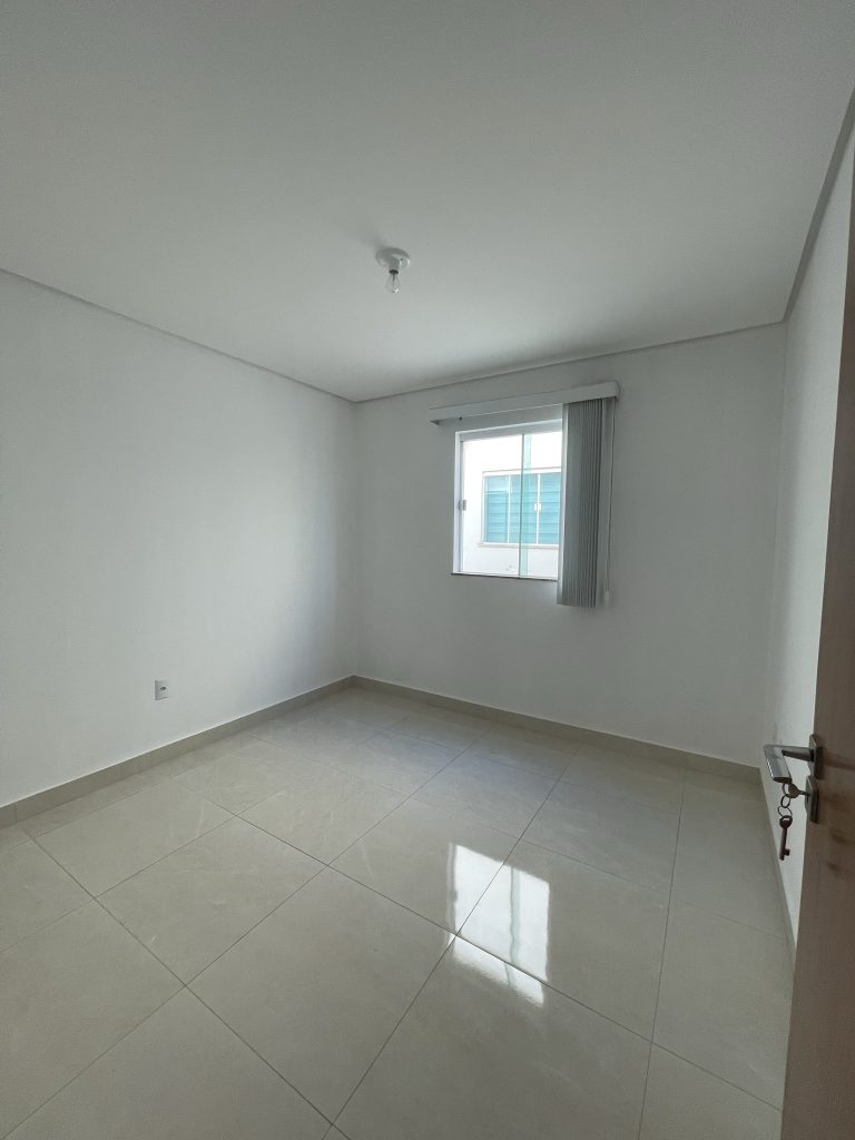 VENDE-SE APARTAMENTO 2/4 – CANDEIAS