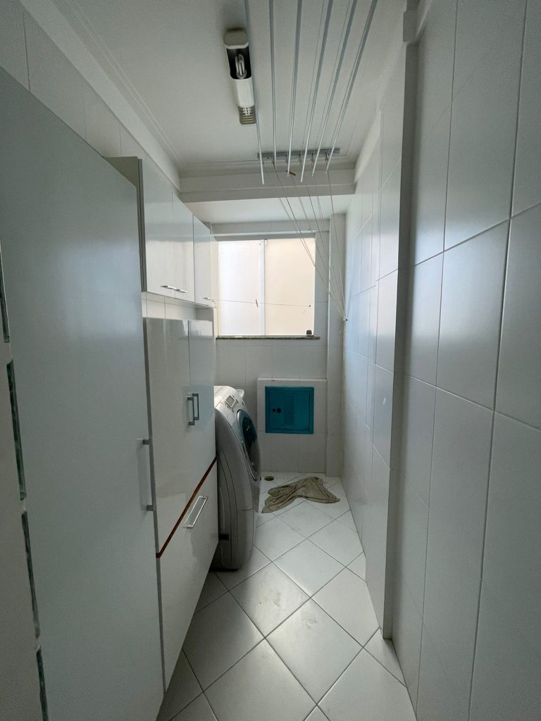 ALUGA-SE APARTAMENTO – 2 QUARTOS MOBILIADO – CANDEIAS