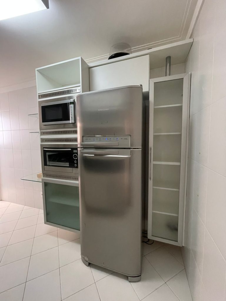 ALUGA-SE APARTAMENTO – 2 QUARTOS MOBILIADO – CANDEIAS