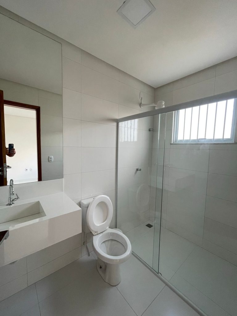 VENDE-SE APARTAMENTO 3 SUITES NO CANDEIAS