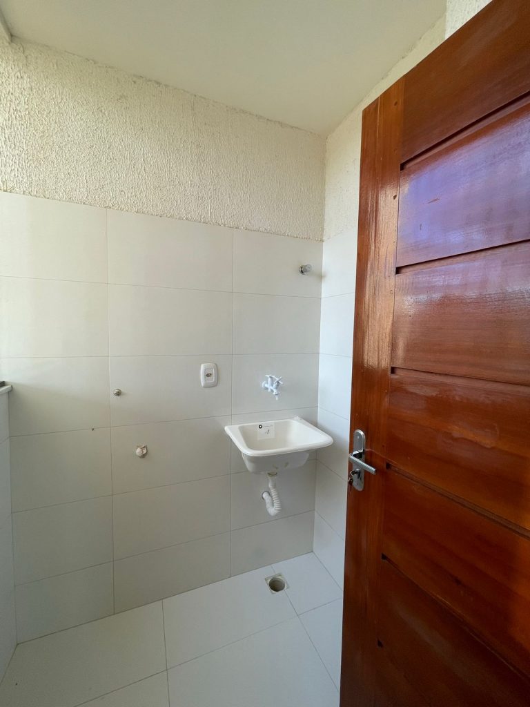 VENDE-SE APARTAMENTO 3 SUITES NO CANDEIAS