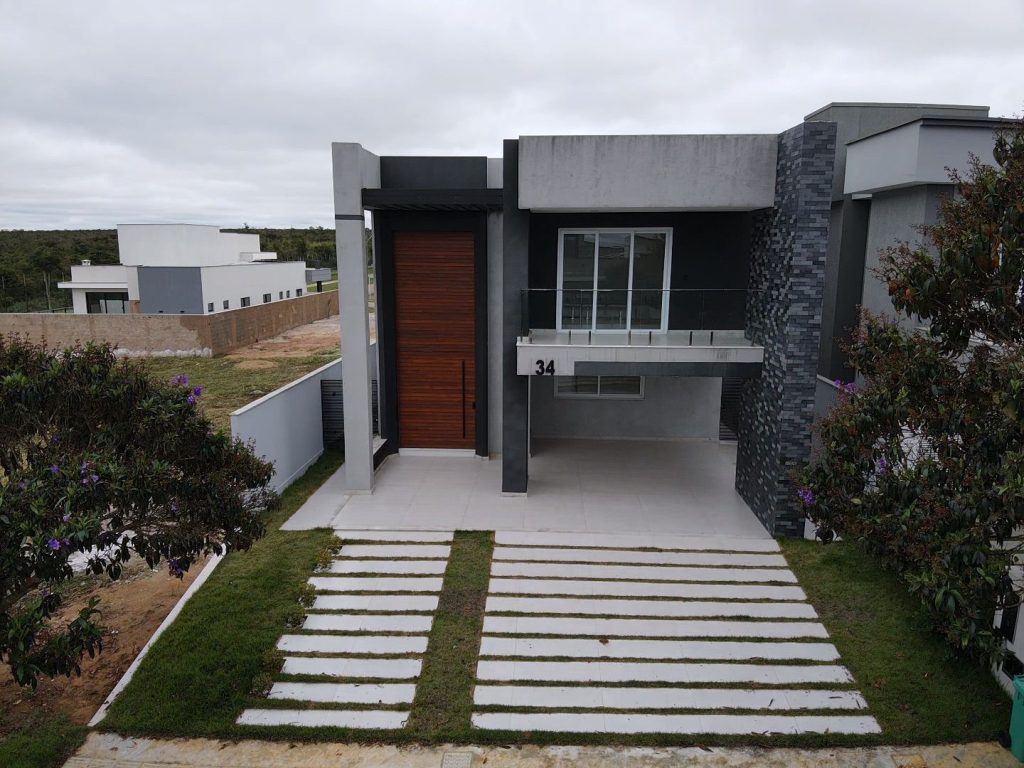 VENDE-SE CASA DE 2 PAVIMENTOS – ALPHAVILLE 2 – 4 SUITES