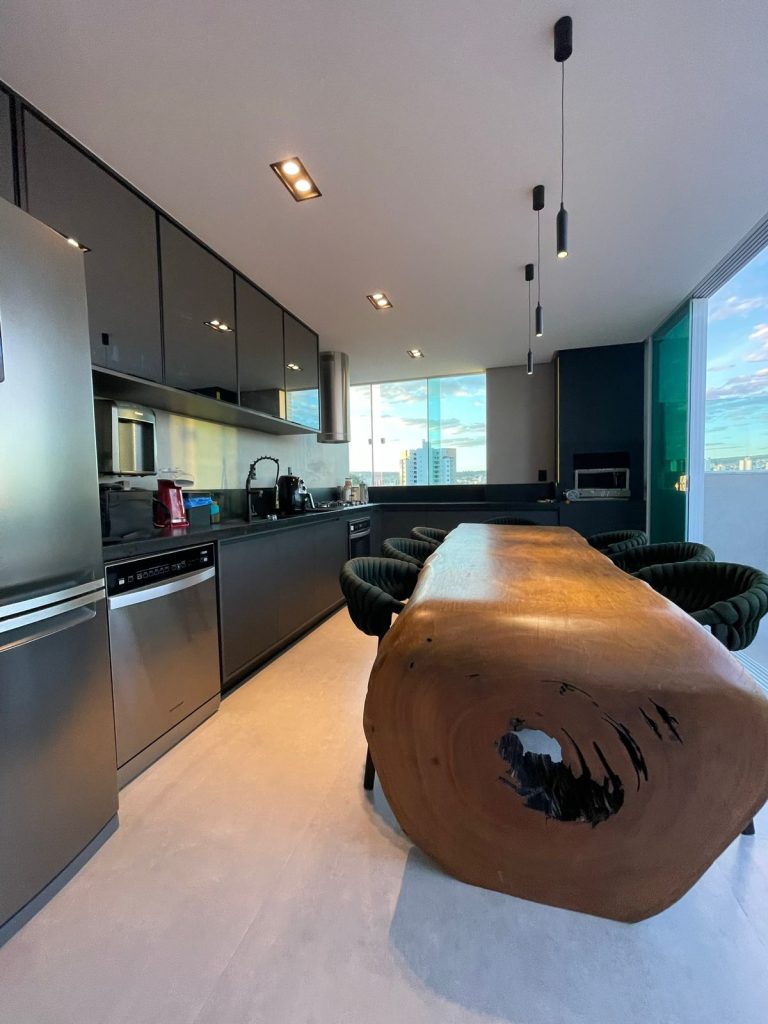 VENDE-SE COBERTURA TODA MOBILIADA ALTO DA BOA VISTA