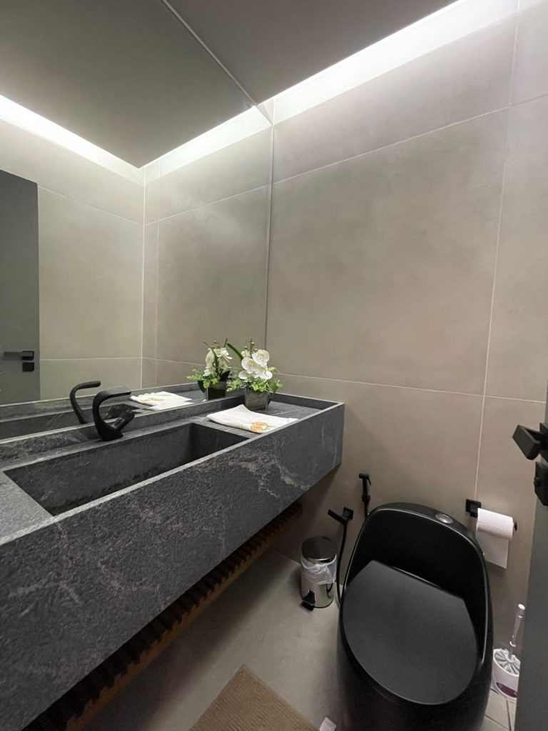 VENDE-SE COBERTURA TODA MOBILIADA ALTO DA BOA VISTA