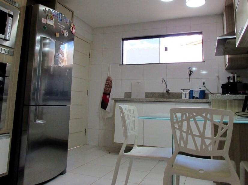 VENDE-SE CASA – CONDOMINIO CIDADE JARDIM