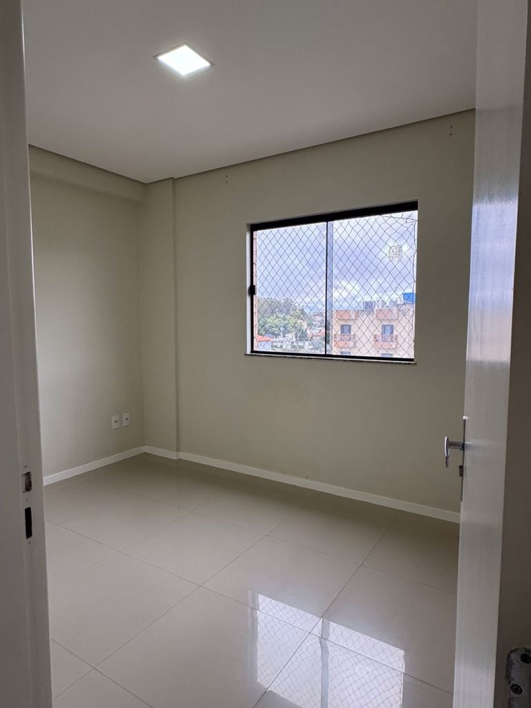 VENDE-SE APARTAMENTO 3/4  RAIMUNDO SANTANA – CANDEIAS