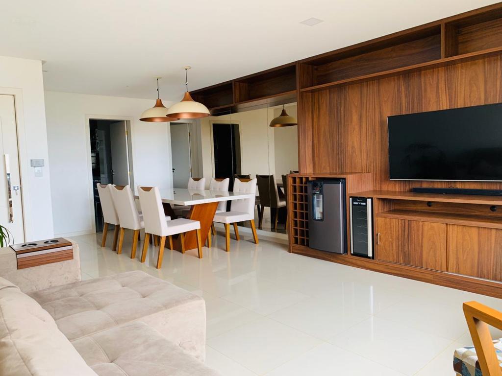 VENDE-SE APARTAMENTO – 3/4 – RESIDENCIAL HAYDE BULHÕES – CANDEIAS