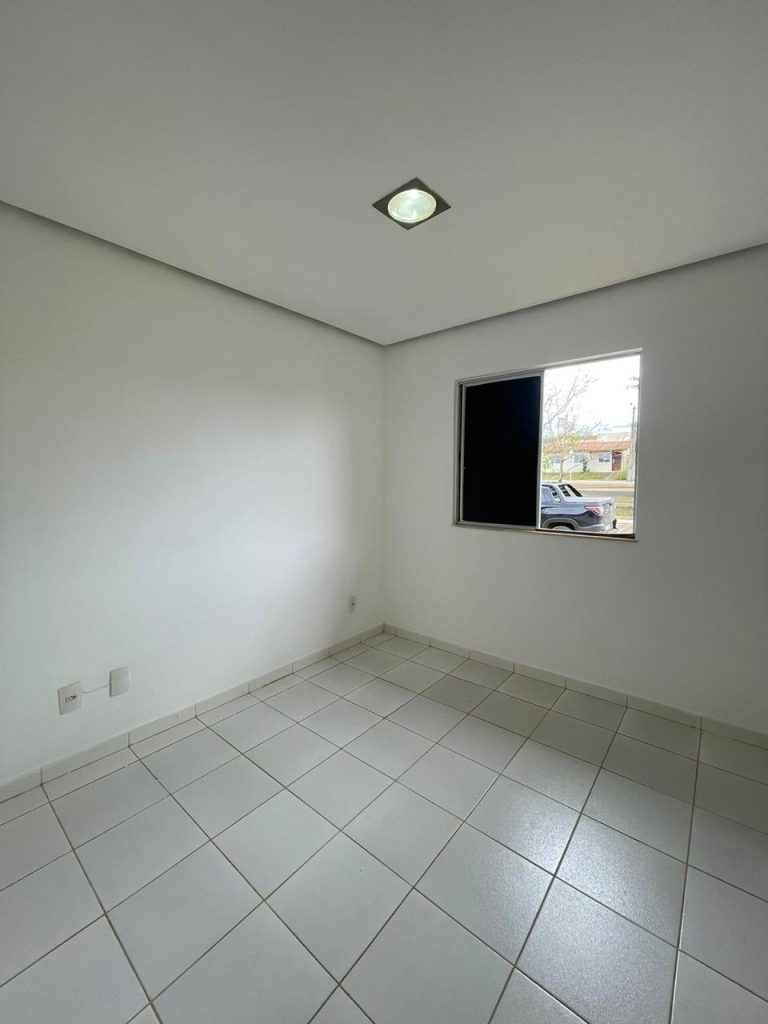 ALUGA-SE CASA 3 QUARTOS – CONDOMÍNIO VILA VERDE – PRIMAVERA