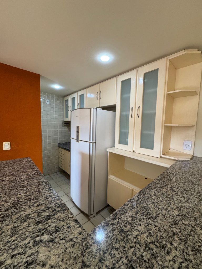 VENDE-SE APARTAMENTO QUARTO E SALA – PRACINHA DO GIL