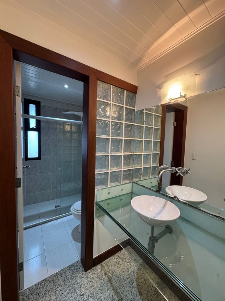 VENDE-SE APARTAMENTO 3/4 – 190m2 –  DUAS SUITES – QUARTO – DEPENDENCIA – RECREIO