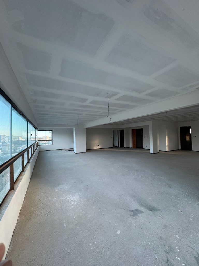 VENDE-SE APARTAMENTO – BOSQUE DOS PINHEIROS
