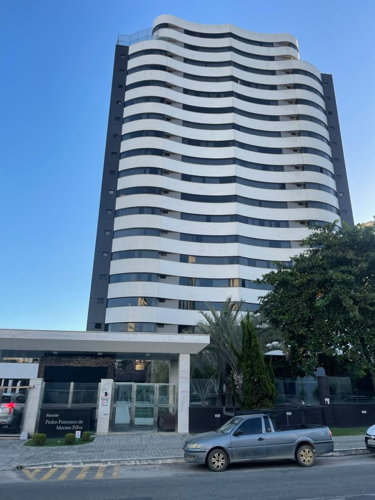 VENDE- SE APARTAMENTO 3 SUITES ALTO PADRÃO – CONDOMINIO RESINDENCIAL PEDRO FRANCISCO DE MORAIS FILHO
